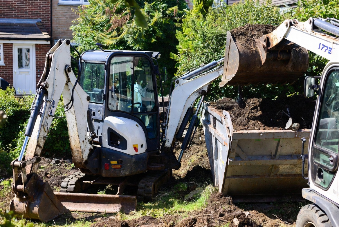 Mini digger grab hire Doncaster